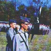 parade2.jpg (6215 bytes)