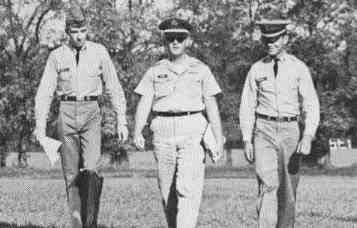 pstroll.JPG (9842 bytes)